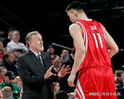 上海队鏖战广东队,莫兰特统治全场 上海队鏖战广东队,莫兰特统治全场