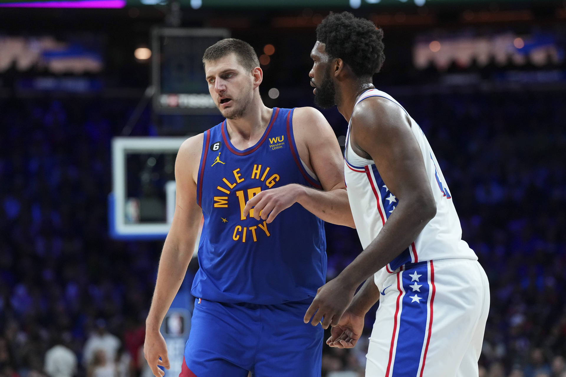 辽宁队横扫掘金,恩比德统治全场 辽宁队横扫掘金,恩比德统治全场